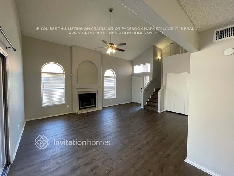 Building Photo - 4526 E Harmony Ave