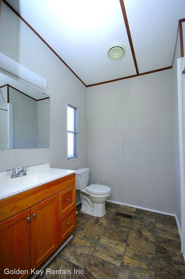 Building Photo - 3 br, 2 bath House - 304 Princeton Rd.