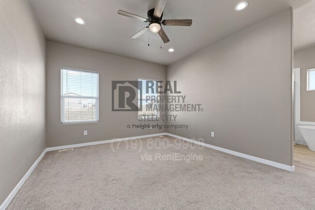 Building Photo - 295 W Acorn Dr