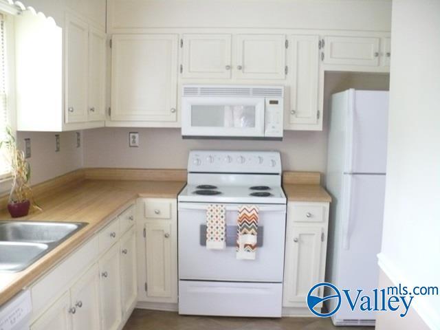 Building Photo - 11515 Jade Ln SE