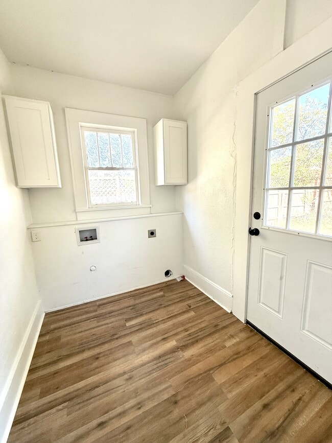 Building Photo - 316 K St SW