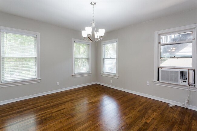 Building Photo - 2348 McClendon St
