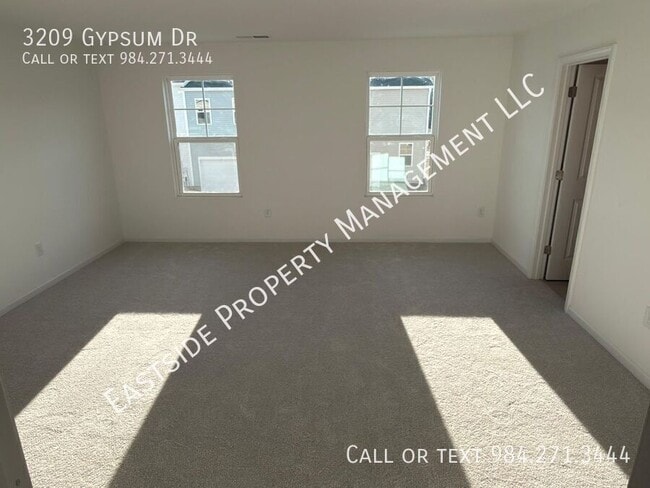 Building Photo - 3209 Gypsum Dr