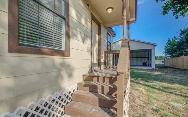 Building Photo - 1051 W Little York Rd