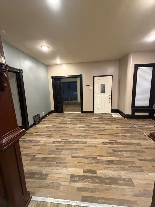 Building Photo - 126 Putnam St SW