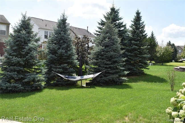 Building Photo - 7212 Tonnelle Ave