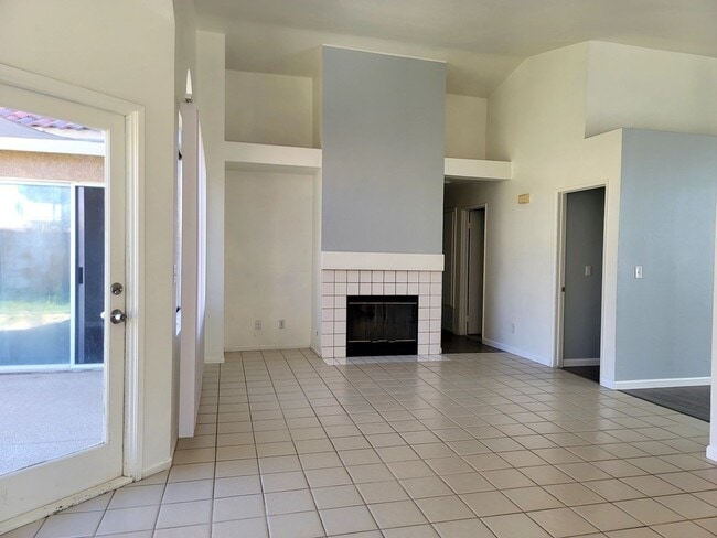 Building Photo - Nice Single Story Home Close to the Entrance of EAFB