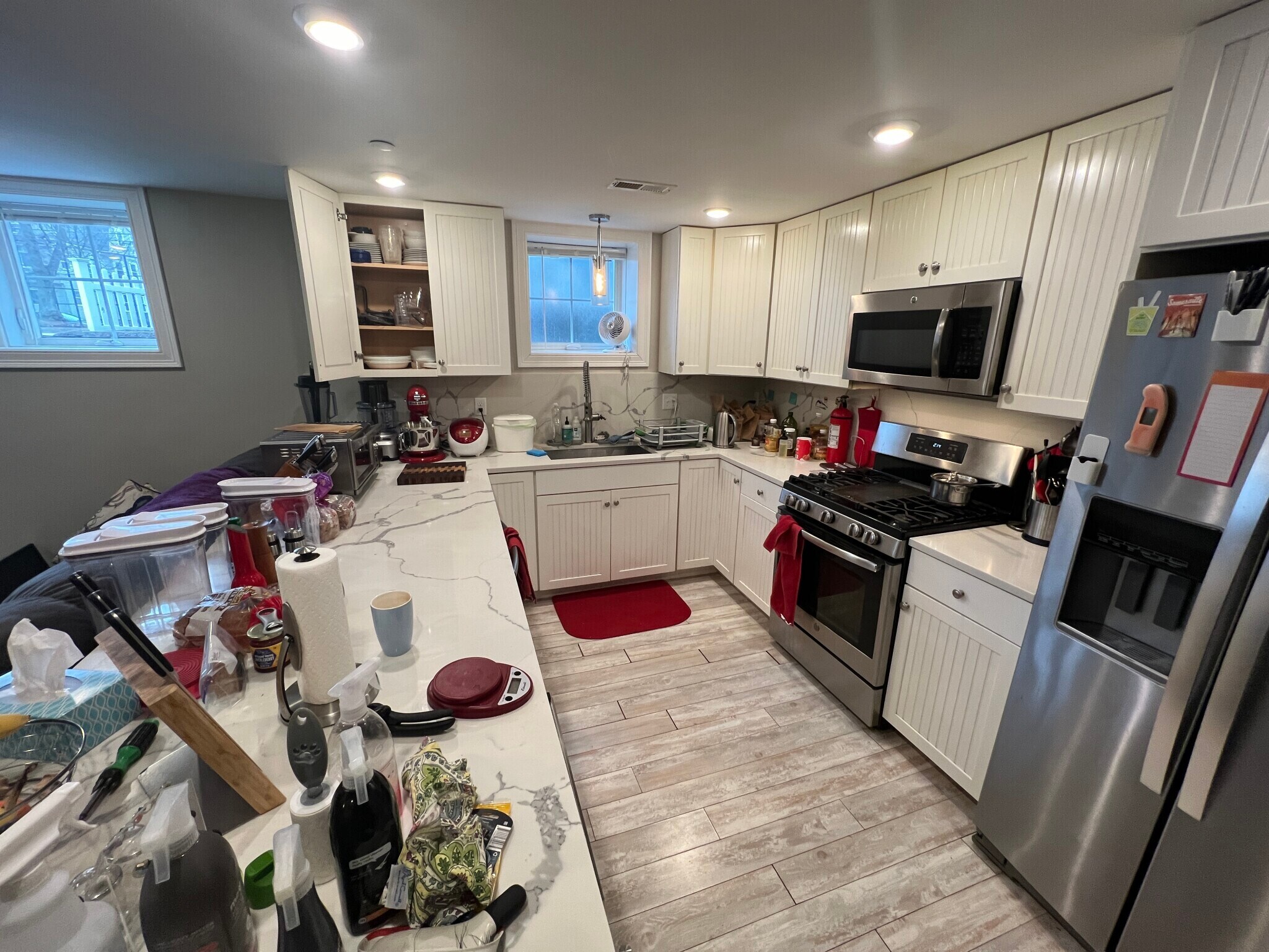 Building Photo - 118 Holland St