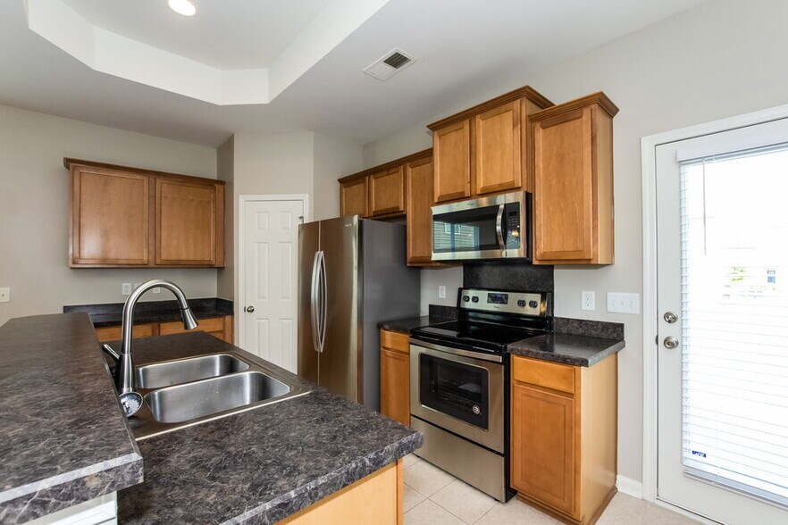 Building Photo - 812 Old Forester Ln