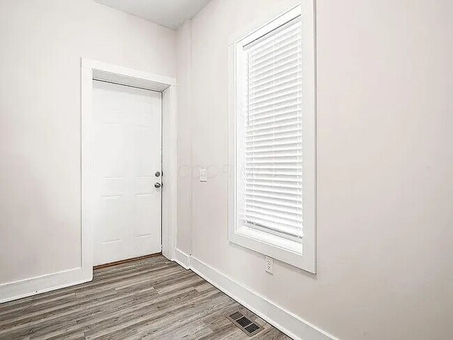 Building Photo - 1282 Cole St