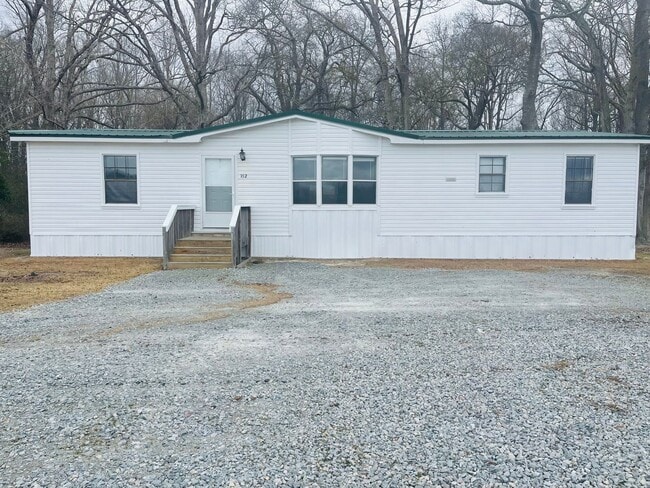 Primary Photo - 3 BR, 2 BA doublewide in Pikeville school district