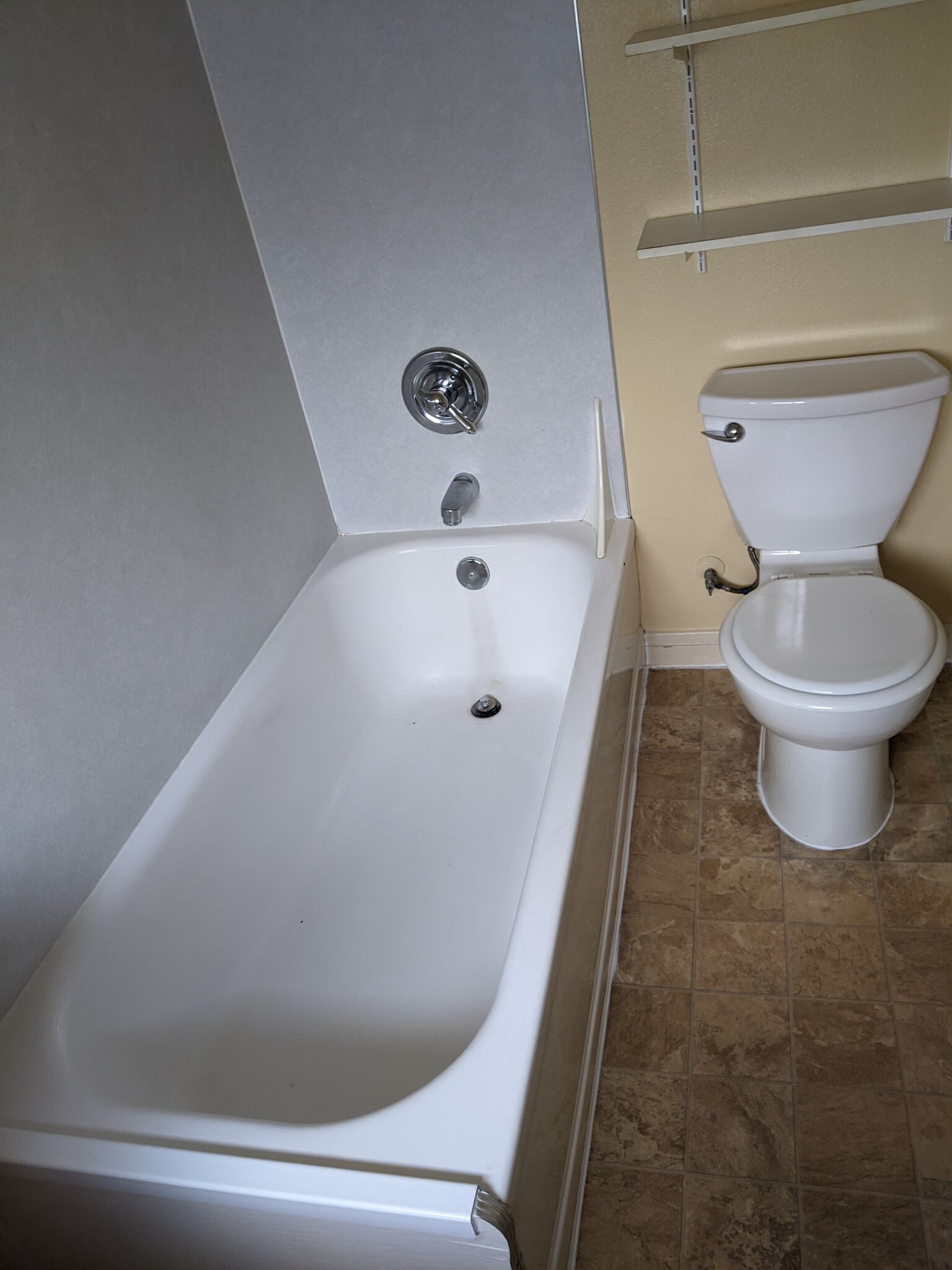 Bathroom (2) - 1124 Almaden St