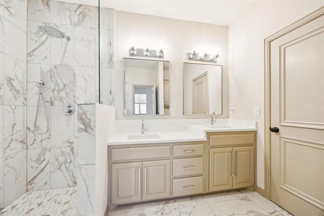 Building Photo - 5804 Hudson St