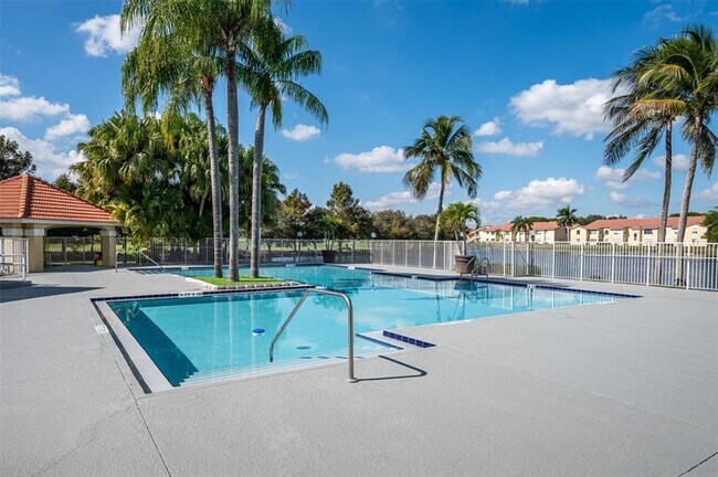 Building Photo - 731 Vista Isles Dr