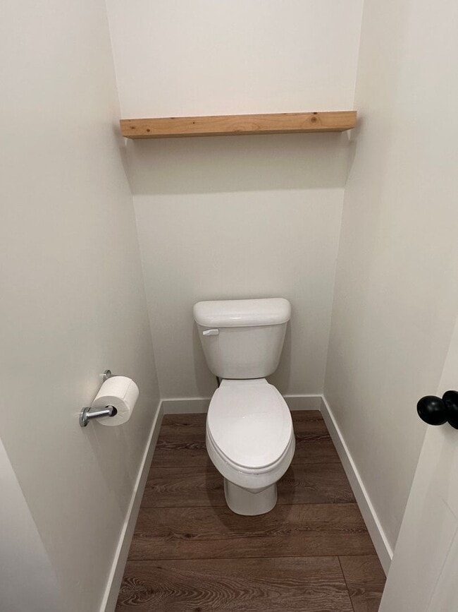 Building Photo - GORGEOUS EAGLE MOUNTAIN TOWNHOME!!!