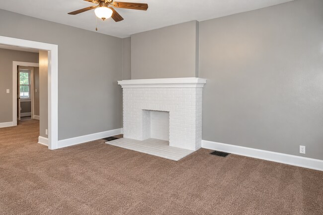 Building Photo - 4038 Ruckle St