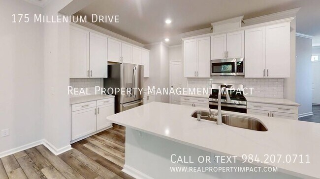 Building Photo - 175 Millennium Dr