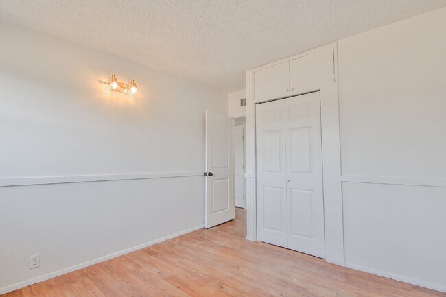Building Photo - Charming 3 Bedroom, 1 bathroom in Central Lubbock