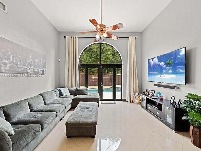 Building Photo - 14801 SW 154th Ct