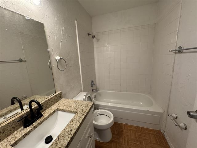 Building Photo - 2122 Rainwood Ct