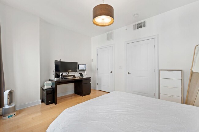 Building Photo - 110 Tidewater St