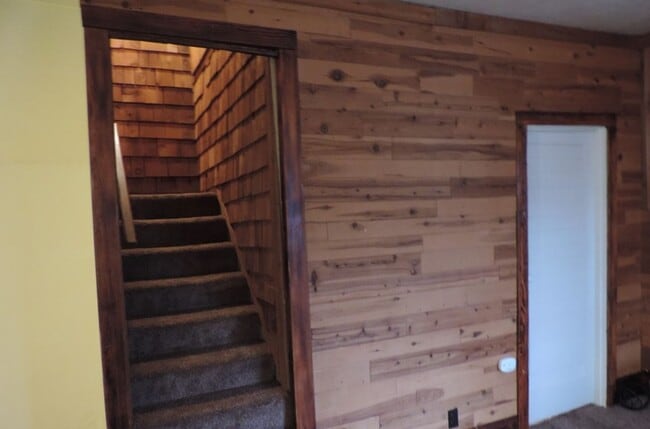 Building Photo - Two Bedroom Home in Downtown Odell