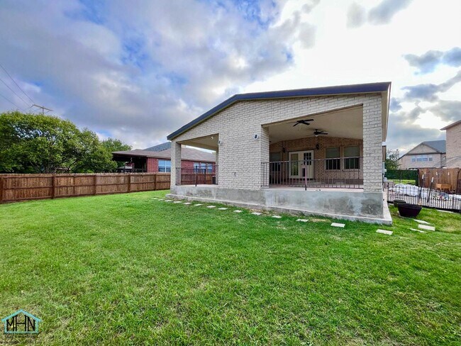 Building Photo - 11205 Forest Pass Ct