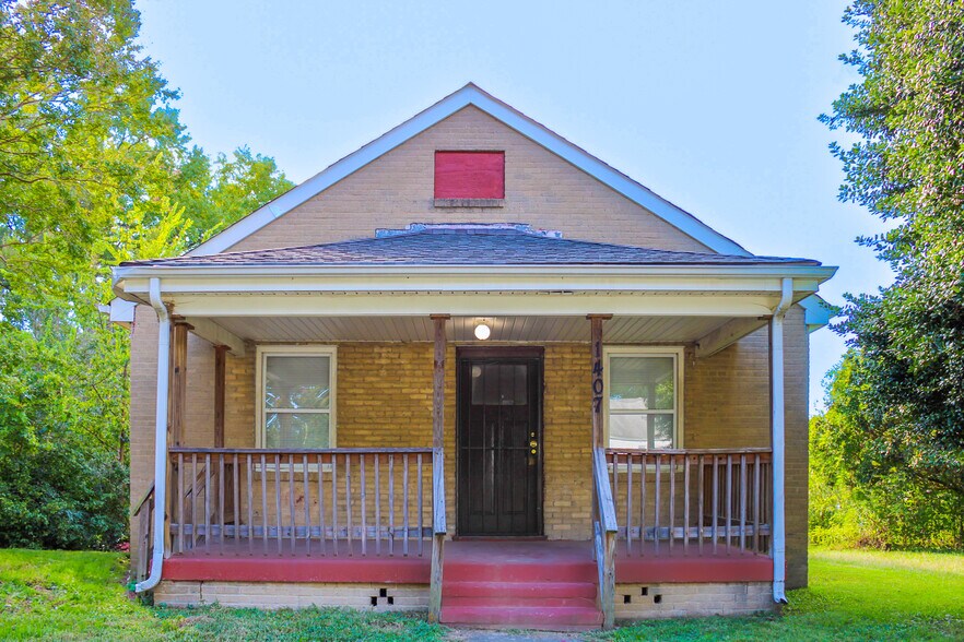 Building Photo - 1407 Chambers St