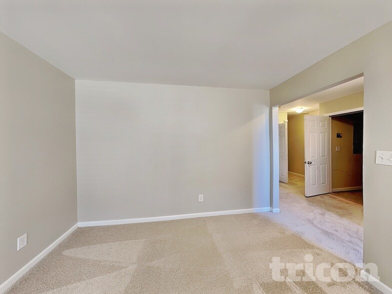 Building Photo - 2737 Trellis Oaks Dr SW