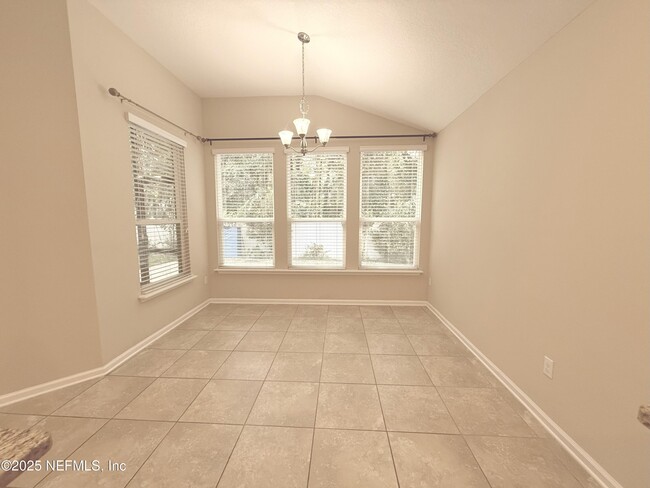 Building Photo - 2715 Salt Lake Dr