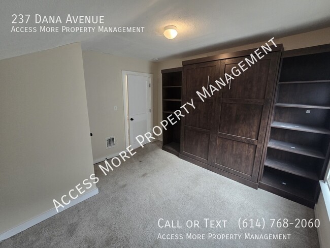 Building Photo - 237 Dana Ave