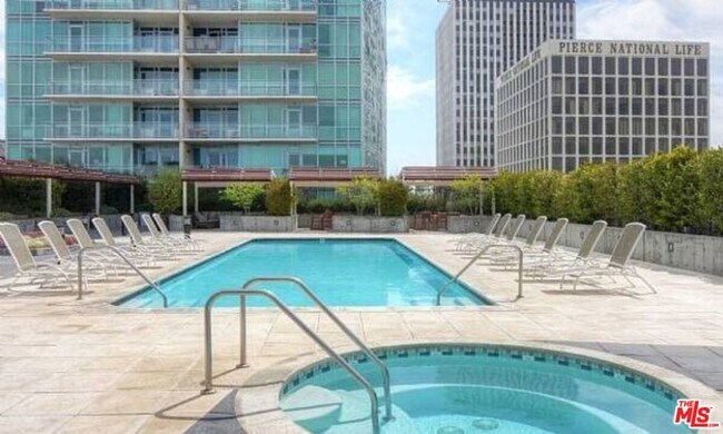 Building Photo - 3785 Wilshire Blvd