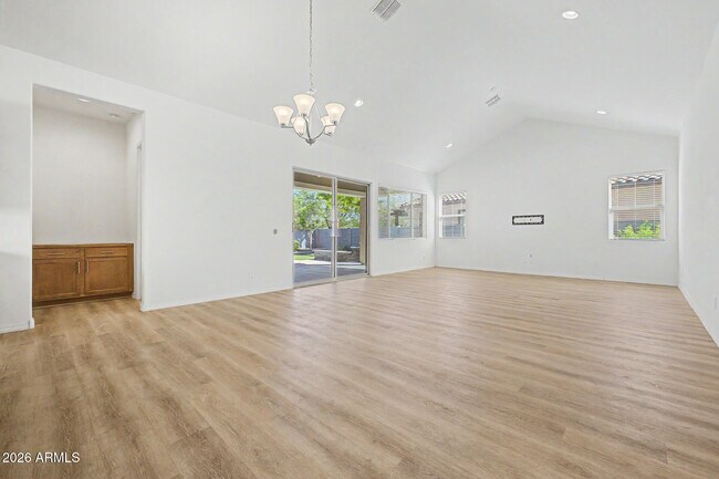 Building Photo - 20523 W Rosewood Ln