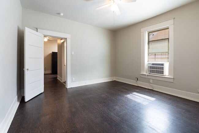 Building Photo - 2824 Gorman Ave