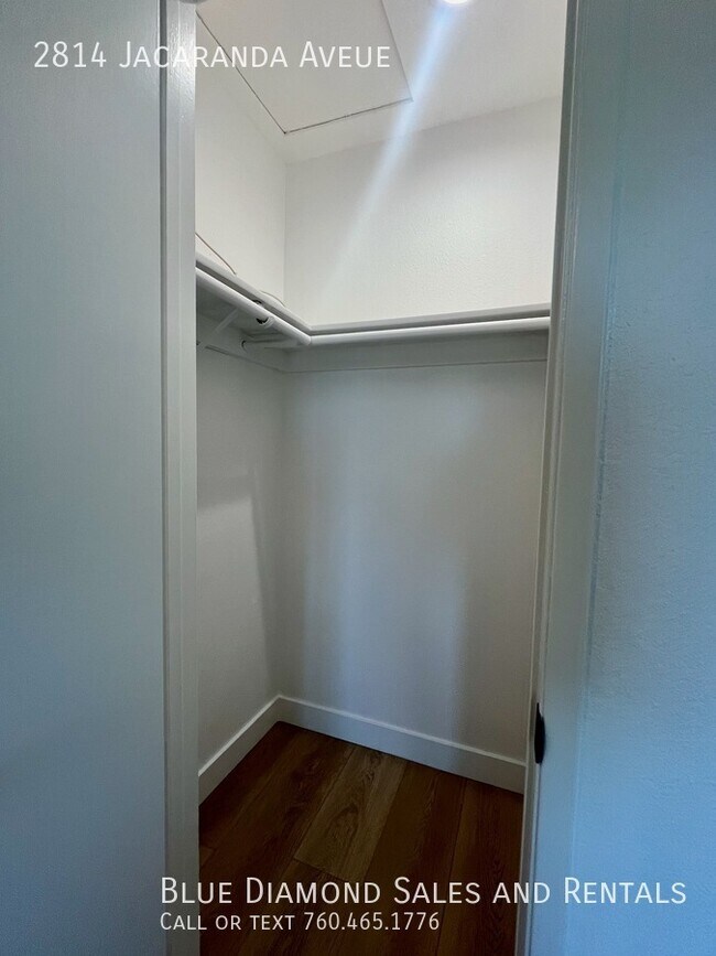 Building Photo - 2814 Jacaranda Ave