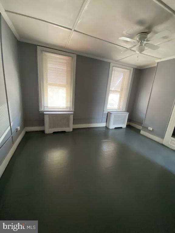 Building Photo - 408 N Wanamaker St