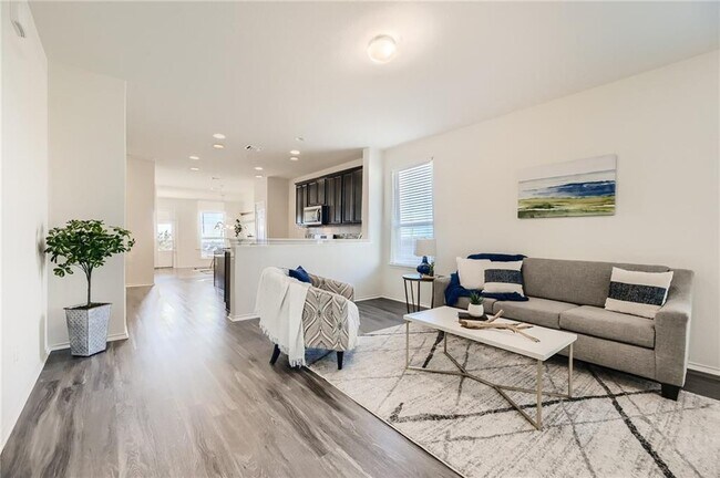 Building Photo - 288 Eves Necklace Dr.