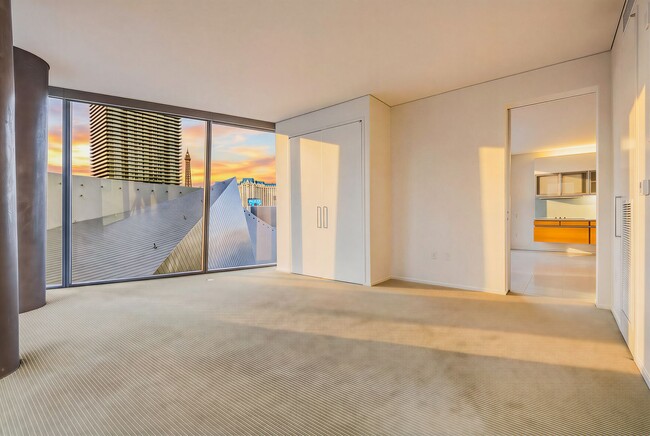 Building Photo - Veer Towers 602W-Strip and CityCenter Views form this Stunning 2Bd/2Ba Residence