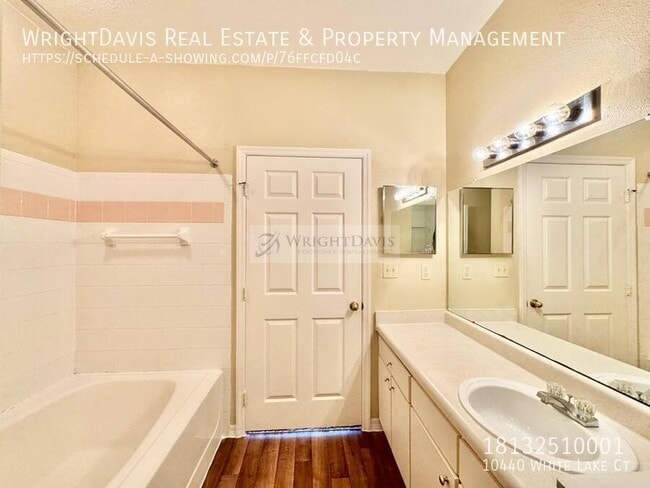 Building Photo - 10440 White Lake Ct