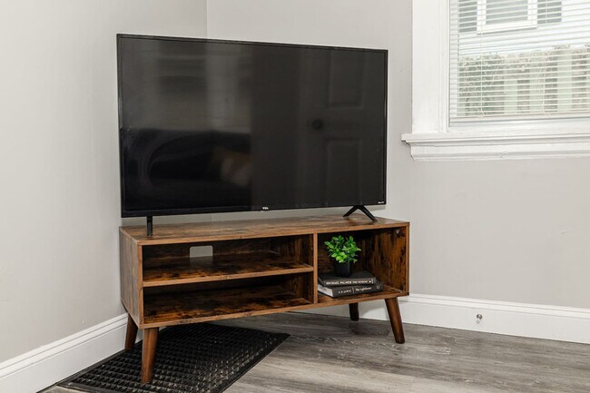 Building Photo - 216 Gilman Ave