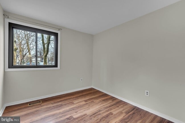 Building Photo - 8856 Youngsea Pl