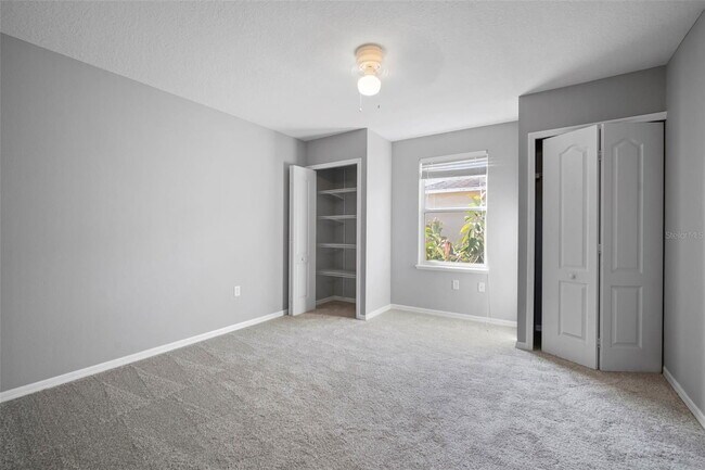 Building Photo - 1303 Alhambra Crest Dr