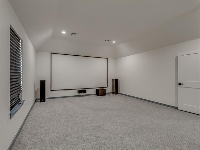 Building Photo - 9333 SW 33rd Pl