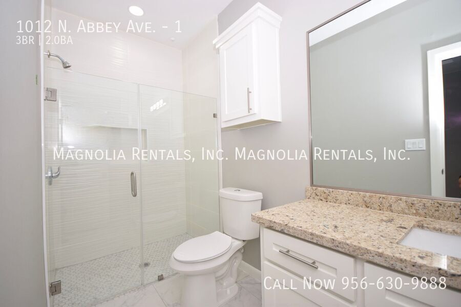 Building Photo - 1012 N Abbey Ave