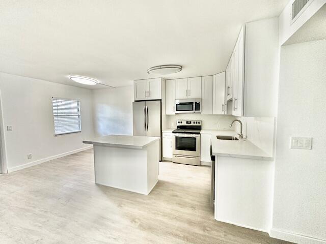 Building Photo - 349 Fanshaw I