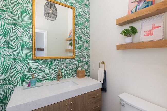 Building Photo - Ocean View Leucadia Townhome | Walk to Bea...