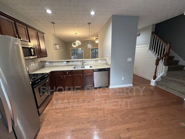 Building Photo - 756 Celeste Ln