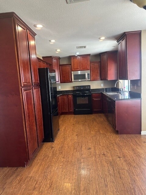 Building Photo - For Lease $2,750 4 Bedrooms-2.5 Baths-3 Ca...