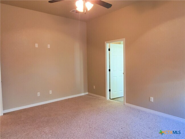 Building Photo - 5020 Sean Patrick Glen