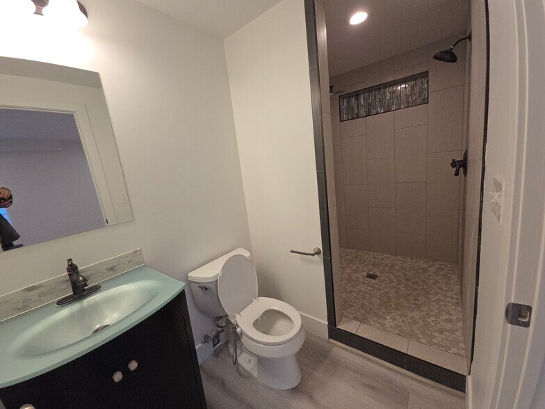 Building Photo - 7169 W Hawker Ln